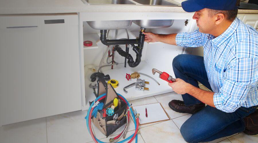 Professional expert plumbing services in Tipton, MO